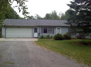 13430 Olin Lakes Dr, Sparta, MI 49345