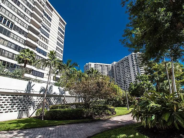 500 Three Islands Blvd #308 — Photo 30