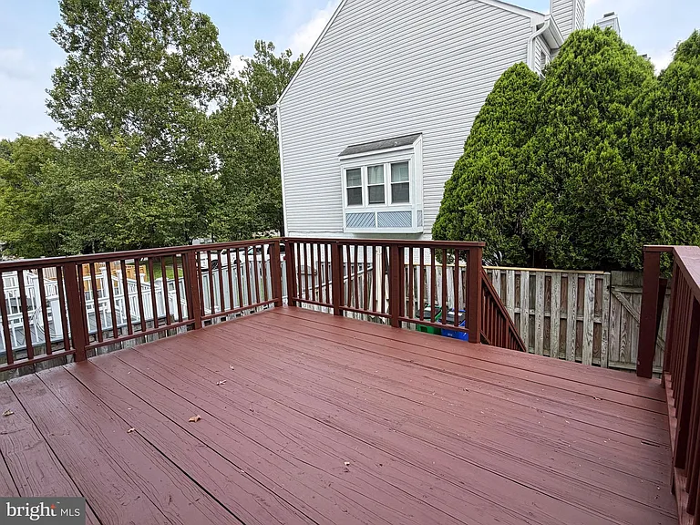 9609 Clocktower Ln — Photo 24