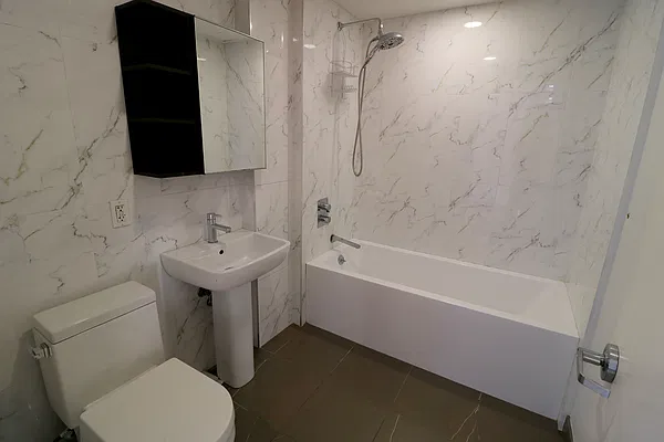 Rented by Akam Sales and Brokerage | media 8