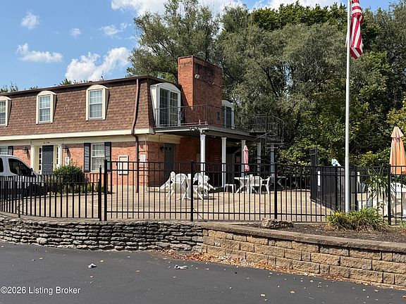 2nd image of 208 Flanders Ct APT 3