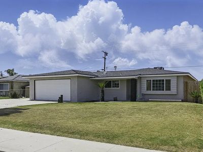 (Undisclosed Address), Bakersfield, CA, 93307