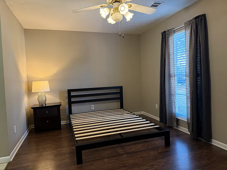 330 Forest Pl — Photo 23
