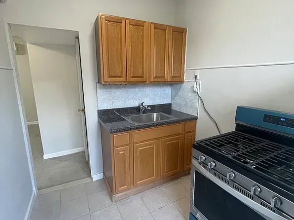 4016 14th Avenue image 4 of 7