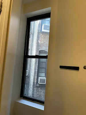 Rented by Eric Goodman Realty Corp | media 9