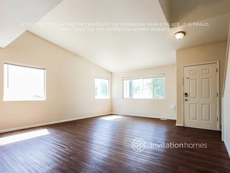 2205 E 127th Pl — Photo 5
