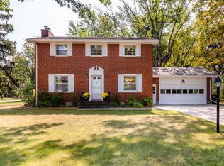 1856 N Valley View Dr, Saint Joseph, MI 49085
