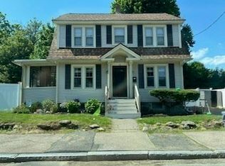 12 Alvarado Ave, Hyde Park, MA 02136