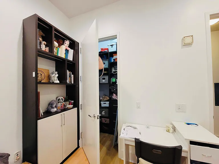4 Beacon Way #804 — Photo 32