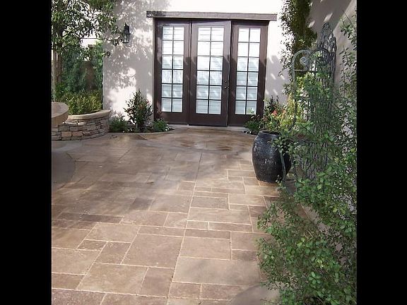 BY Court Yard Master BR Door