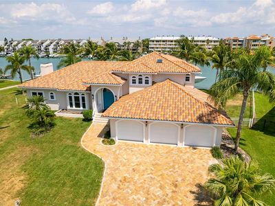 500 Madrid Dr, Tierra Verde, FL, 33715