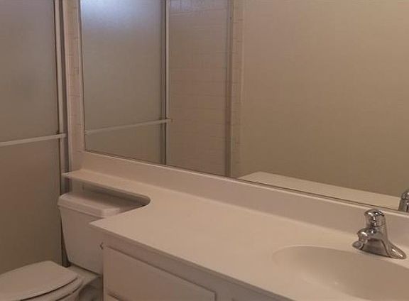 5th image of 4037 Pelham Ct