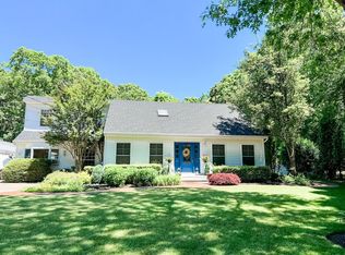 61 Wading River Rd, Center Moriches, NY 11934