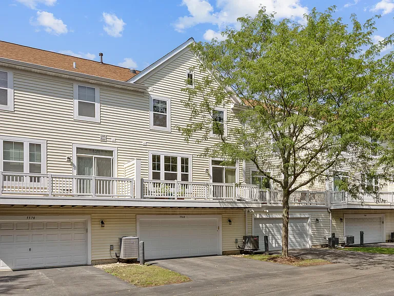5568 Cambridge Way — Photo 24