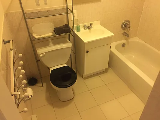 Rented by Realty Extra Group LTD | media 51