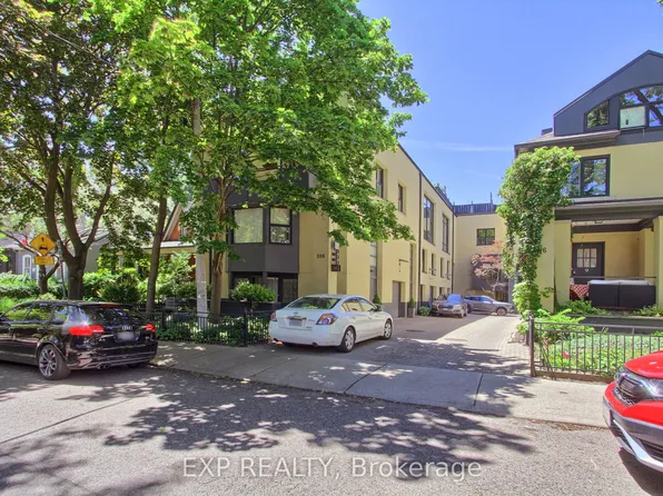 306 Sackville St #4, Toronto, ON M5A 3G2