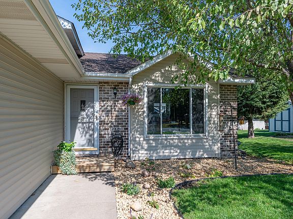 4th image of 15429 Darling Path