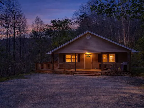 201 Wind Crest Rdg, Sylva, NC 28779