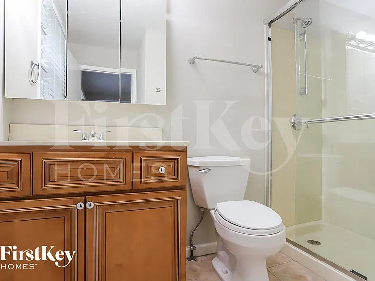 7235 Forestate Dr — Photo 10