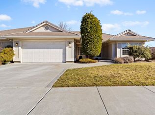 2311 S Arthur Loop, Kennewick, WA 99338