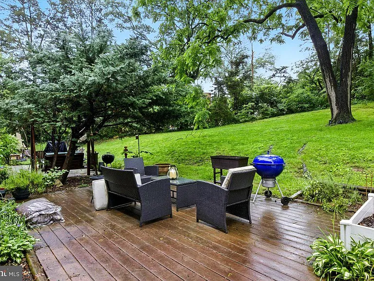 1006 Valley Dr — Photo 19