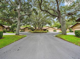 11662 Woodbridge Blvd, Seminole, FL 33772