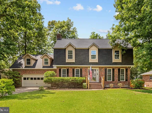 9 Sanford Cir, Fredericksburg, VA 22407
