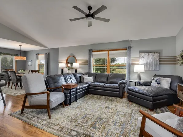 2290 Dupont Drive, Janesville, WI 53546