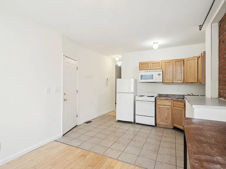 1616 Willington St #1 — Photo 8