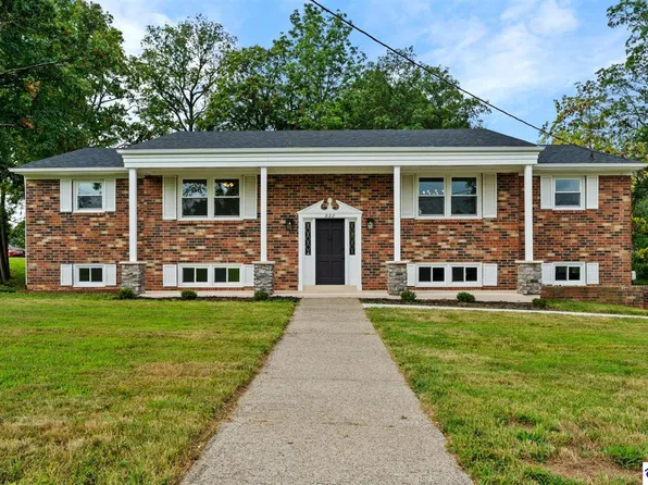 952 Sunset Dr, Radcliff, KY 40160
