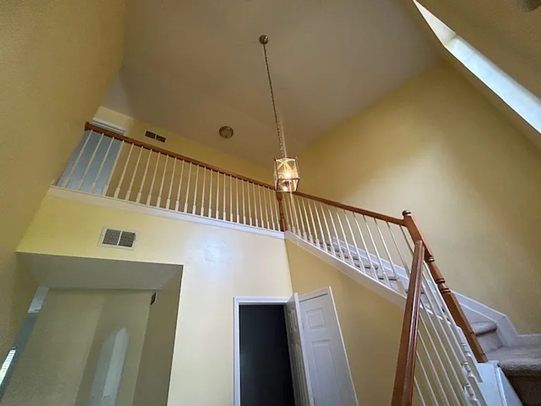 2709 Michelle Park — Photo 11