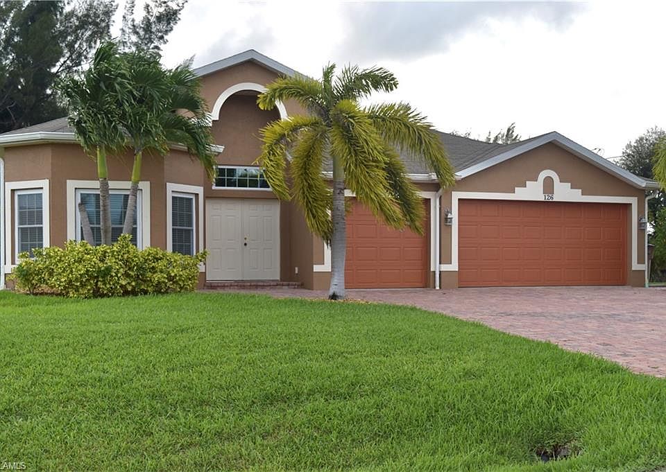 1st image of 126 SW 33rd Pl