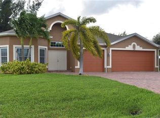 126 SW 33rd Pl, Cape Coral, FL 33991