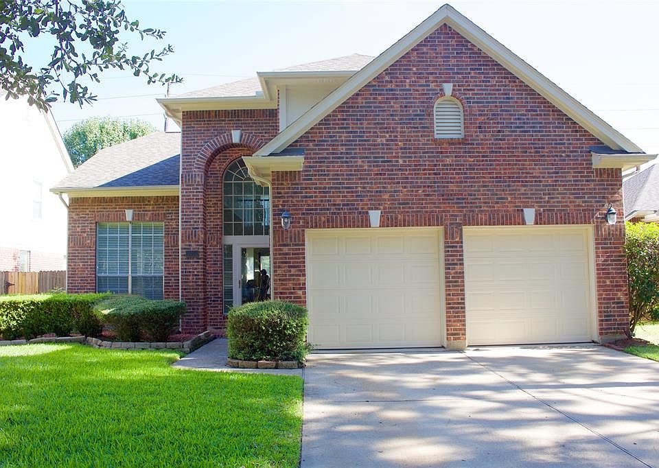1st image of 4634 Forest Home Dr