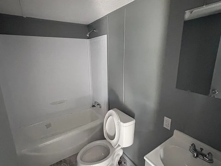 60 Miller Loop Rd — Photo 11