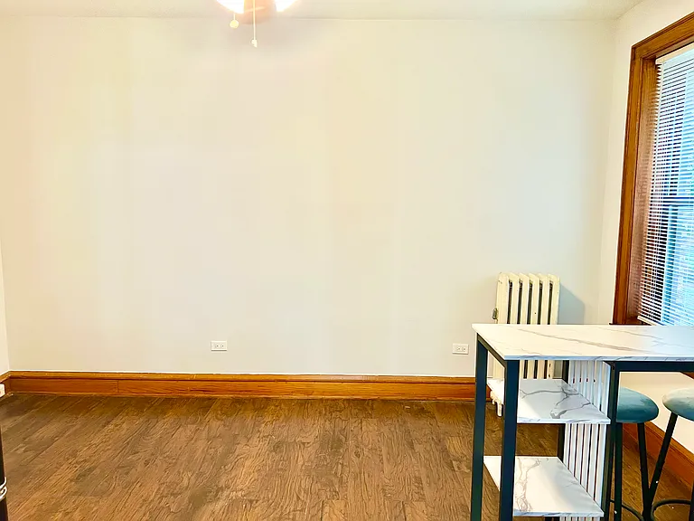 915 W Sheridan Rd #6 — Photo 10