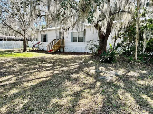 21810 Sunset Dr, Astor, FL 32102