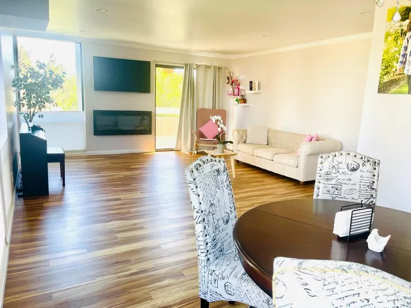 1051 Beach Park Blvd APT 205, Foster City, CA 94404