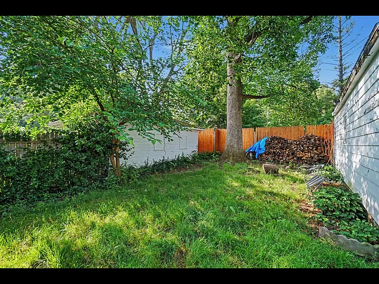 132 Reed Ave — Photo 8