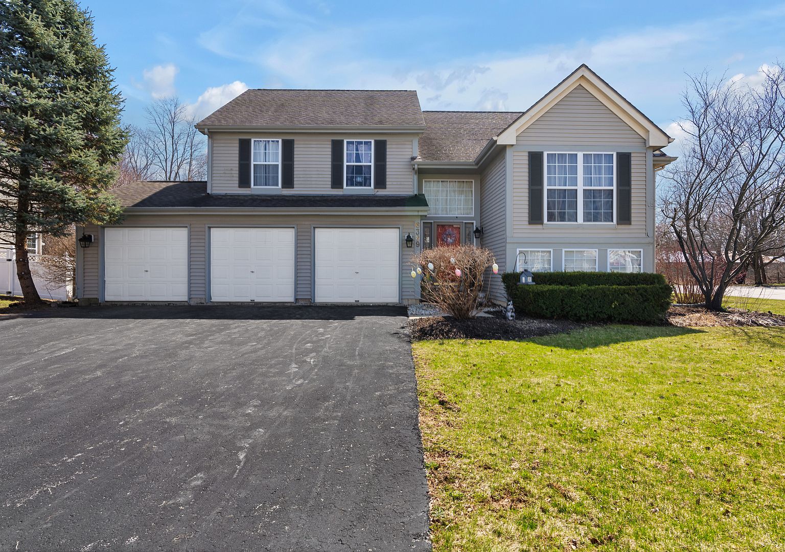 6389 Crossland Blvd, Gurnee, IL 60031 | Zillow