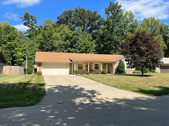 3rd image of 1906 Woodview Ln