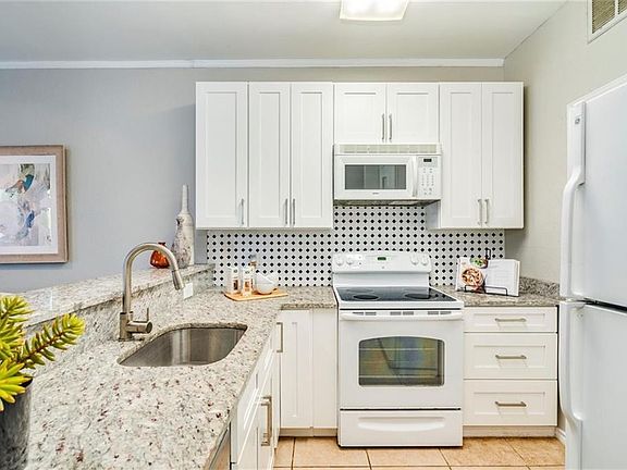 2nd image of 802 S 1st St APT 206