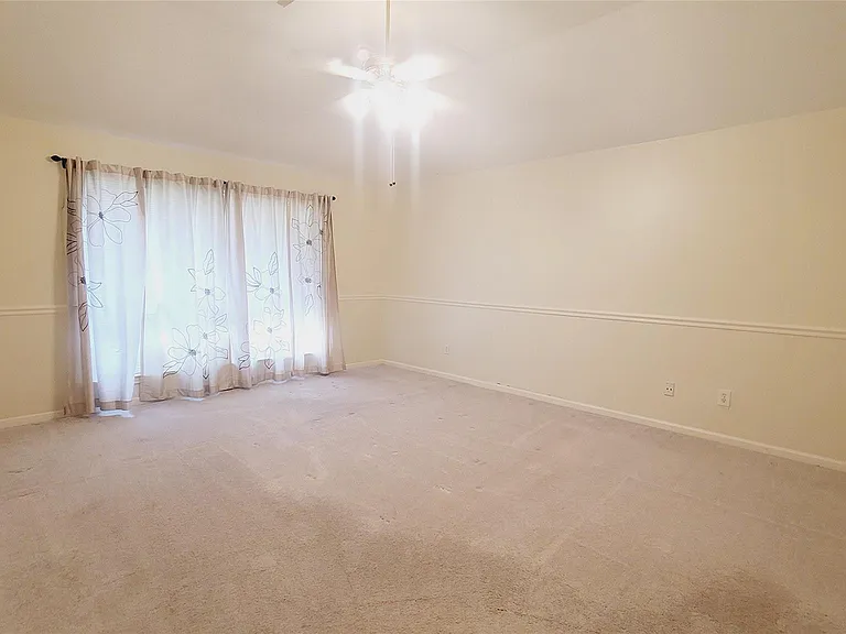 16215 Brinton Ct — Photo 12