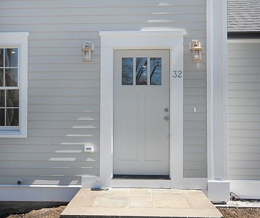 2nd image of 32 Hickory Cliff Rd
