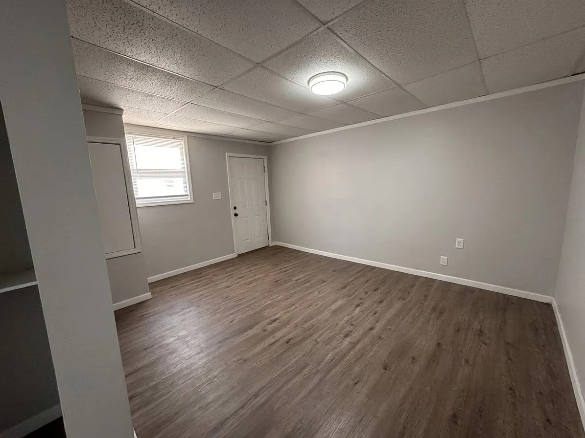 2 bed, 1050 sqft, $1,095 — Photo 3