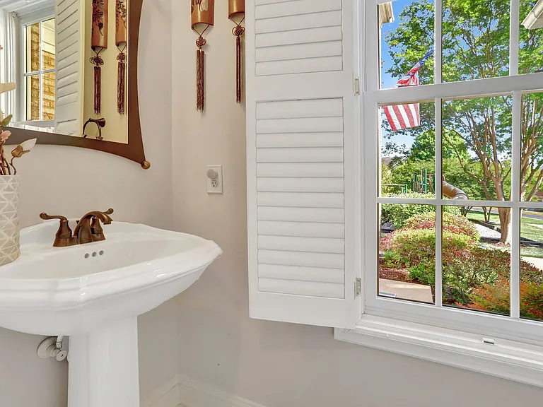 5231 Winter View Dr — Photo 64