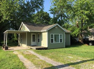 1503 E Walnut St, Carbondale, IL 62902