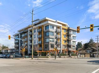 1519 Crown St #402, North Vancouver, BC V7J 1G6