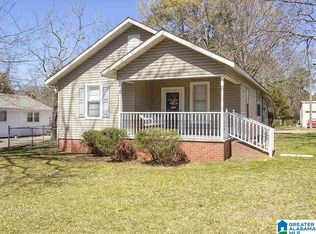 5911 Warrior River Rd, Bessemer, AL 35023