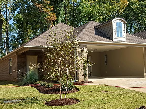 New construction home move-in ready! Sodded lawn and new lan